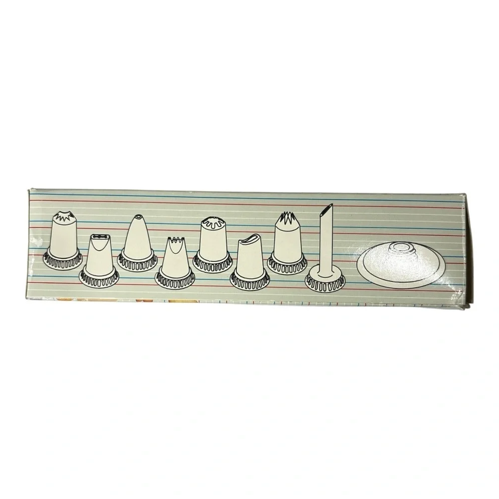 New Vintage Cookie Press Icing Set 12 Discs 8 Tips Pastry Cake Decorating